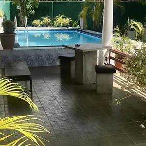  Gasthof Kingz And Queenz - Sri Lanka