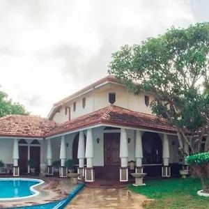 Maison d'hôtes Olideb Gedara