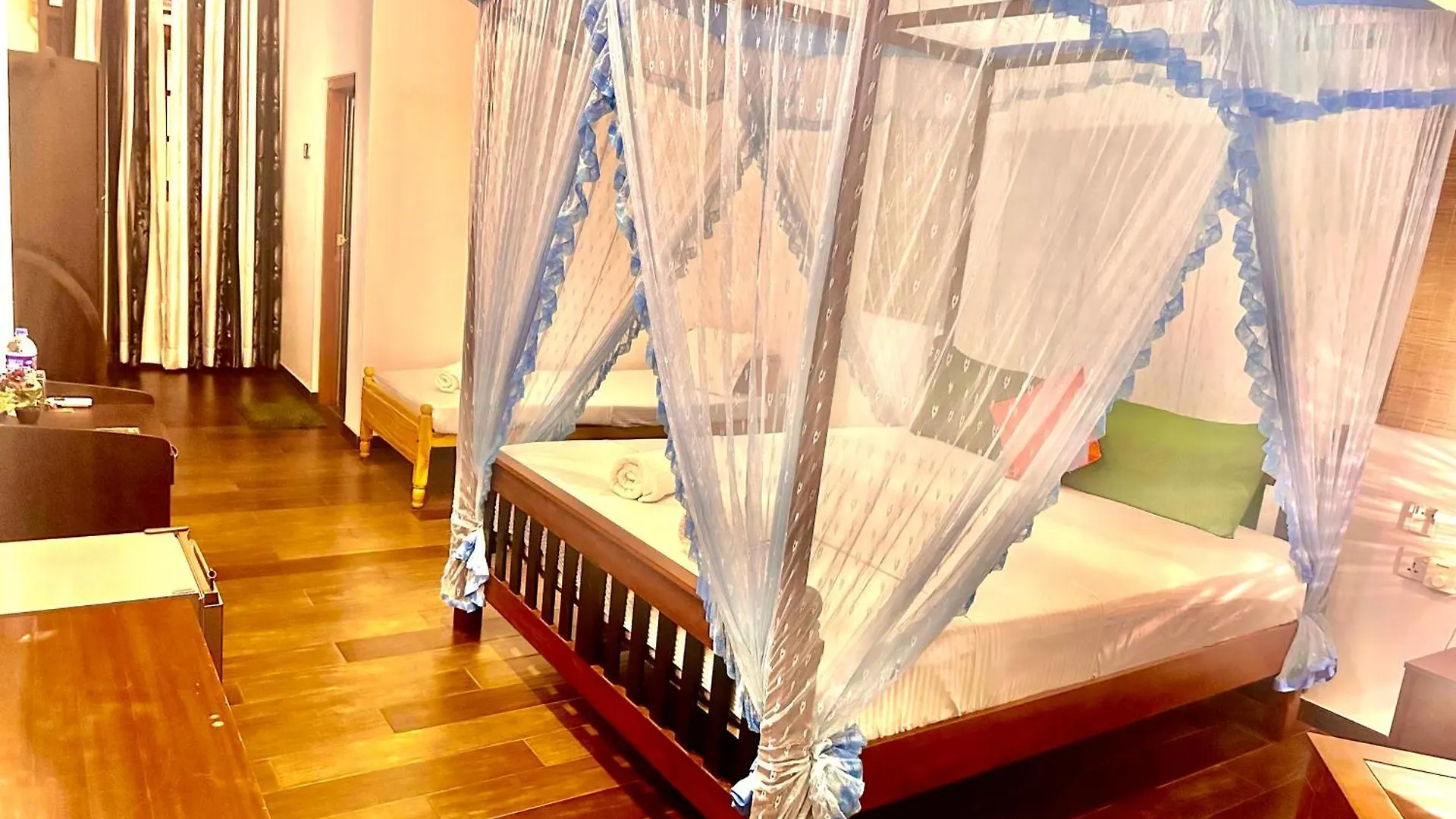 St Claire'S Green Negombo Hotel & Hostels 0*,