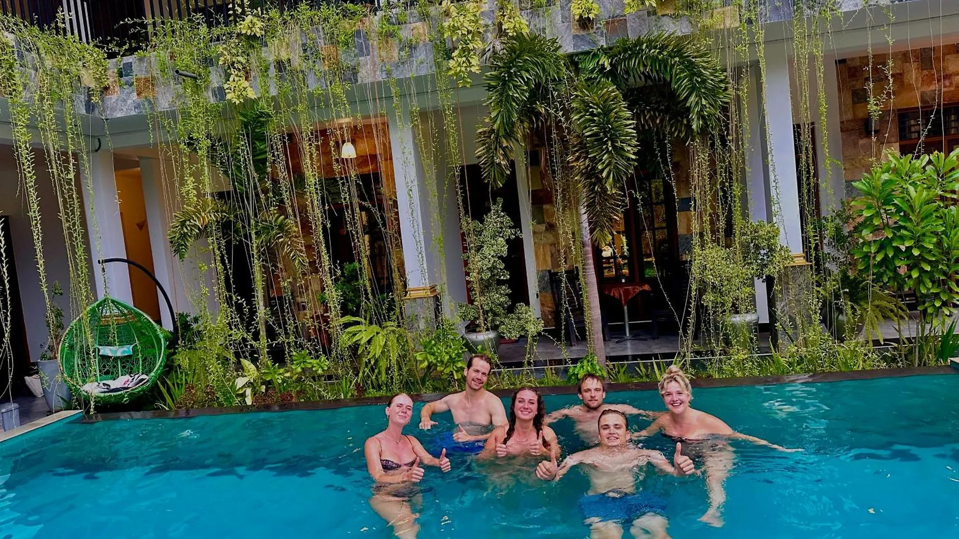 St Claire'S Green Negombo Hotel & Hostels
